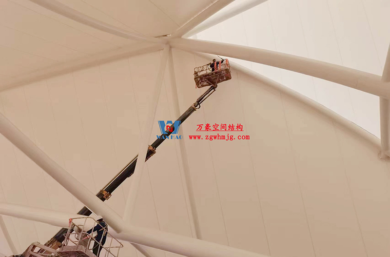 陜西定邊馬蓮灘沙漠公園鋼膜結(jié)構(gòu)工程“奮力快跑”，工程“進(jìn)度條”刷新了!