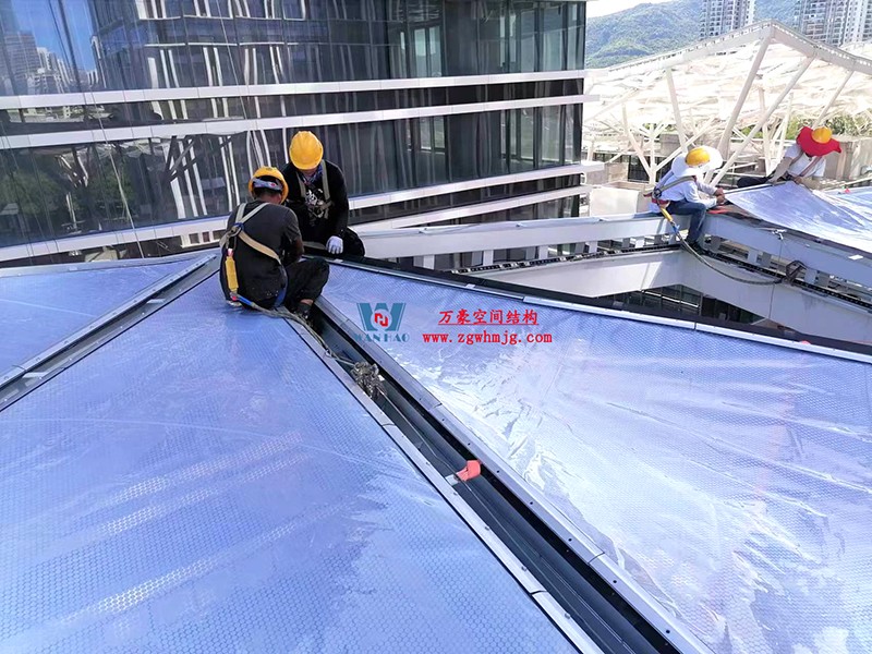 縱使烈日炎炎，腳步從未止歇！海南這個ETFE氣枕膜項目施工進度有最新消息