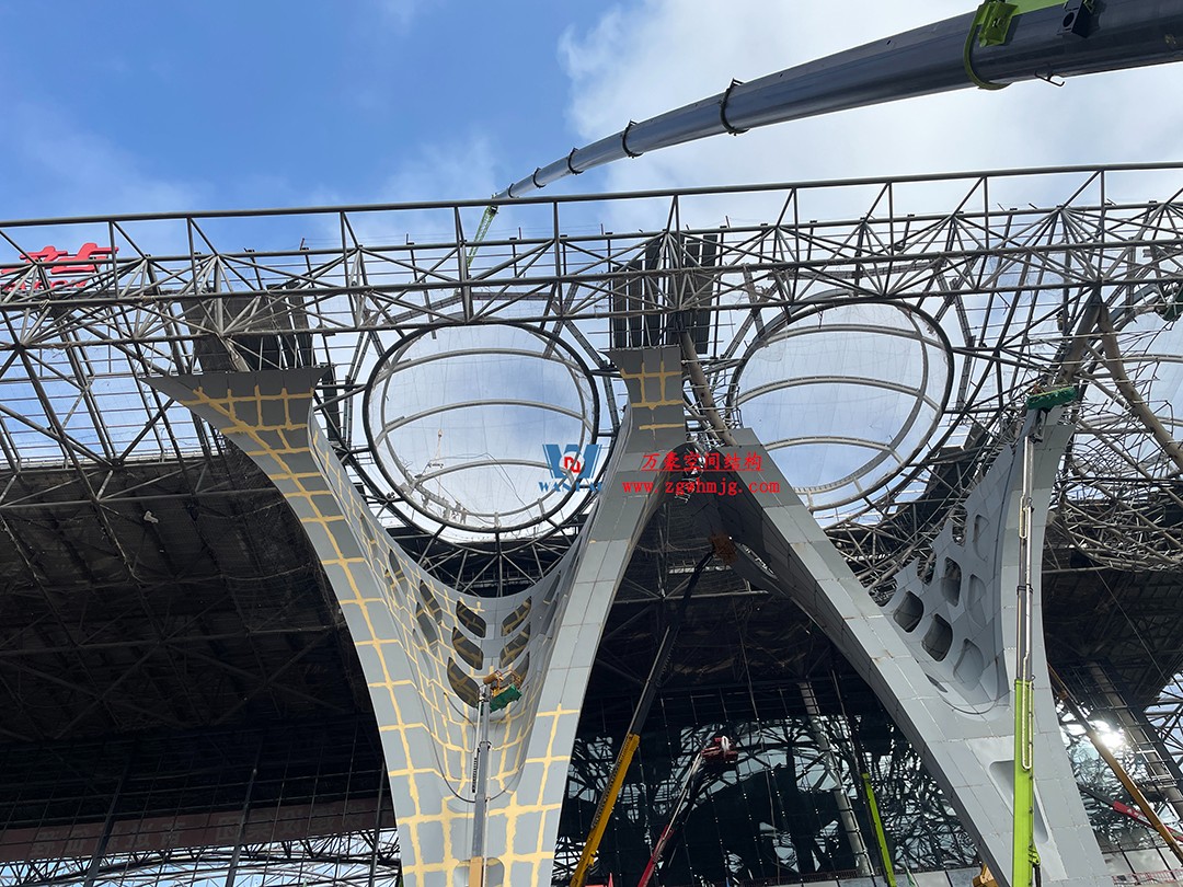 重慶東站站房正在加速建設(shè)，全力繪就項(xiàng)目新篇章