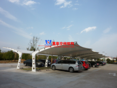 膜結(jié)構(gòu)車棚建筑與傳統(tǒng)結(jié)構(gòu)對(duì)比有哪些不同點(diǎn)？