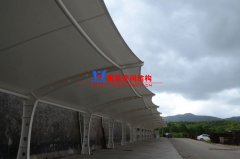 膜結(jié)構(gòu)雨棚報(bào)價(jià)多少錢？膜結(jié)構(gòu)雨棚價(jià)格是怎么算的？