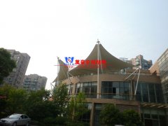 膜結(jié)構(gòu)和傳統(tǒng)結(jié)構(gòu)對比有哪些優(yōu)勢？膜結(jié)構(gòu)建筑有哪些突出的特點(diǎn)？