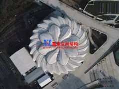 耗資11億、重達(dá)1280噸、40米高空上的“蓮花”杭州奧體博覽城網(wǎng)球中心開花了！