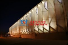 張拉膜結(jié)構(gòu)設(shè)計(jì)有哪些注意事項(xiàng)？膜結(jié)構(gòu)工程施工前需要考慮哪些問題？