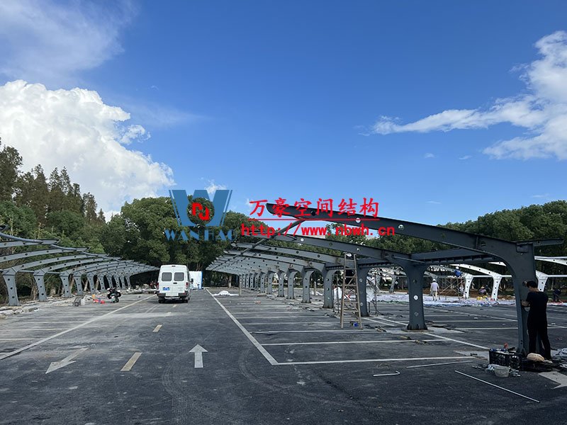 膜結構車棚